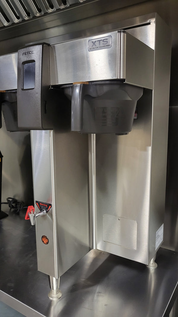 Fetco CBS-2152XTS Coffee Brewer