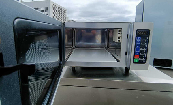 Waring WM090 Microwave Oven