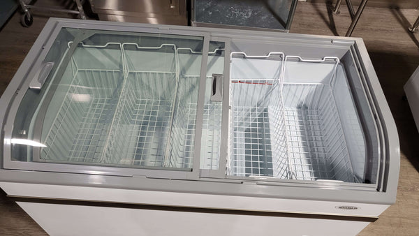 Omcan FRNC-1473 Chest Freezer