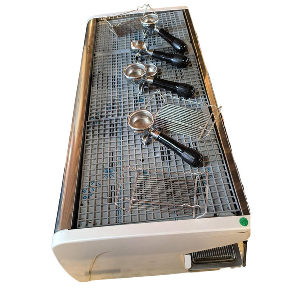 Nuova Simonelli Appia Life Coffee Machine 3 Group