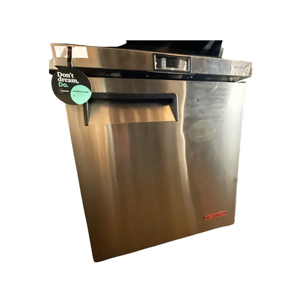 Cardinal - CSUR-27 - Fridge - Undercounter - 1 Solid Door - 27 Inch