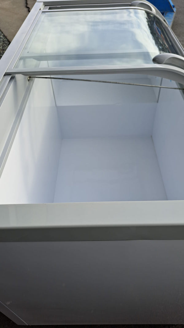 New Air NIF-56-CG Curved Glass Display Chest Freezer - 56 Inch