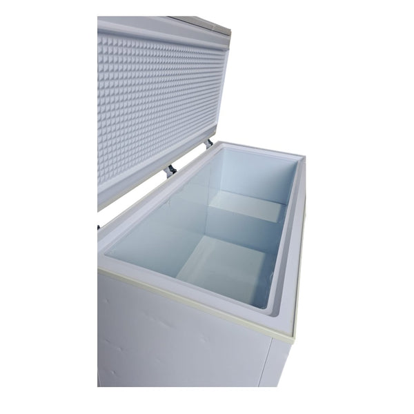 Omcan 46504 Chest Freezer - Solid Door - 60 Inch