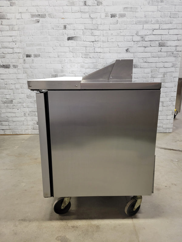 True TSSU-72-12-HC Sandwich Salad Prep Table with Refrigerated Base