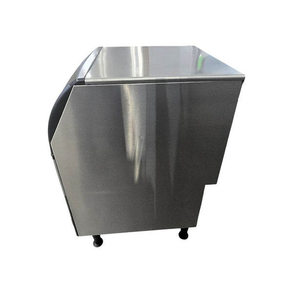 Scotsman UC2724MA-1A Undercounter Ice Maker - 282lbs every 24hrs