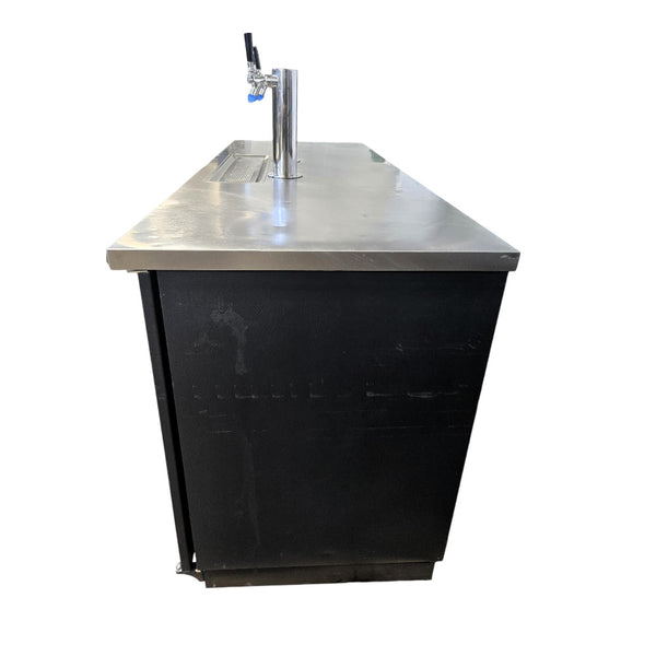 TRUE TDD-3 Keg Beer Dispensing Cooler - 2 Door - 69 Inch
