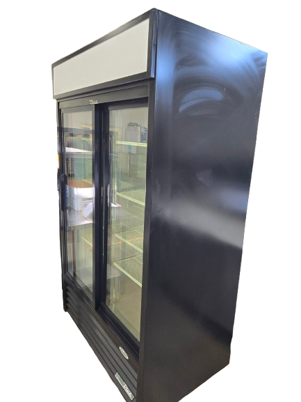 True GDM-41-HC-LD Sliding Door Refrigerator - 47 Inch