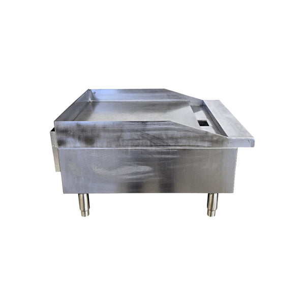 Omcan CE-CN-G24-TP Countertop Gas Griddle - 2 Burners - Thermostatic Control - 24 Inch