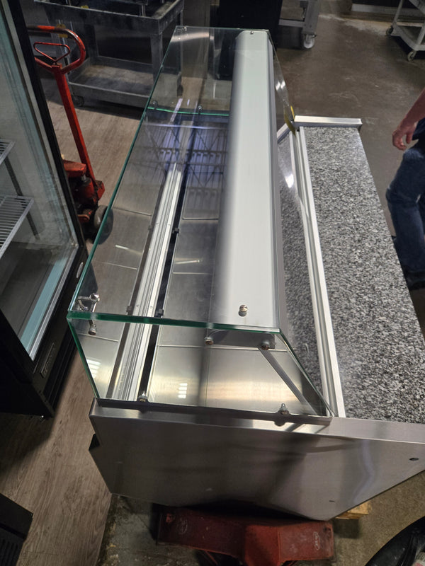 Igloo M2SCSSD4 Straight Glass Display Case
