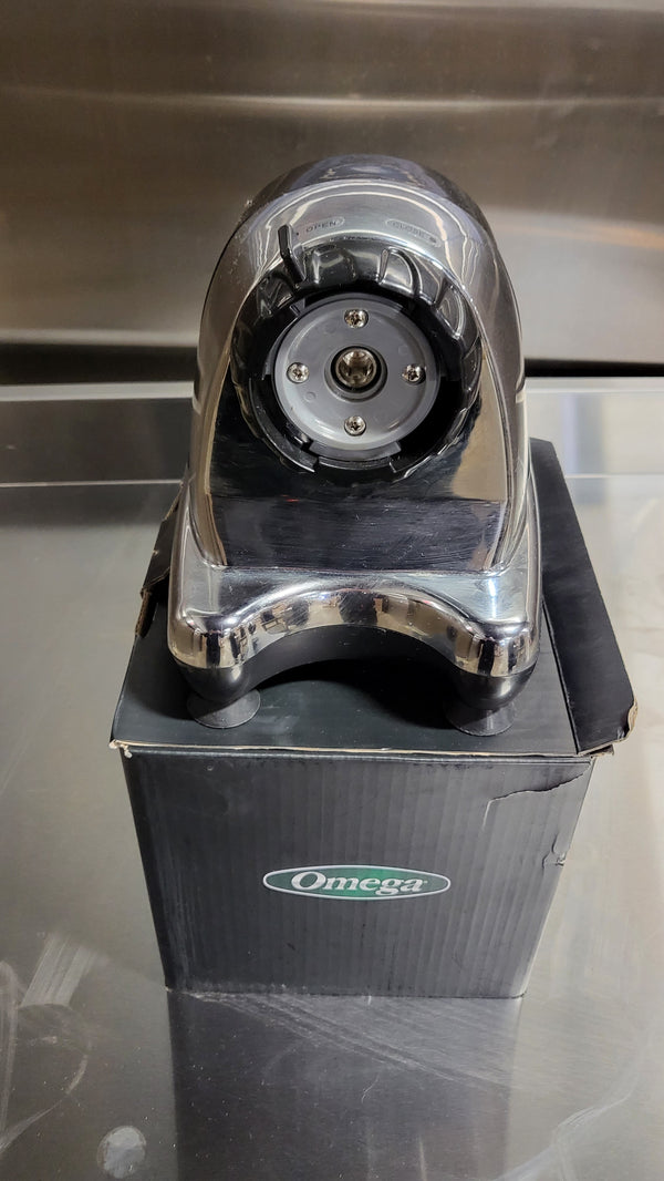 Omega J8008C Slow Juicer (2)
