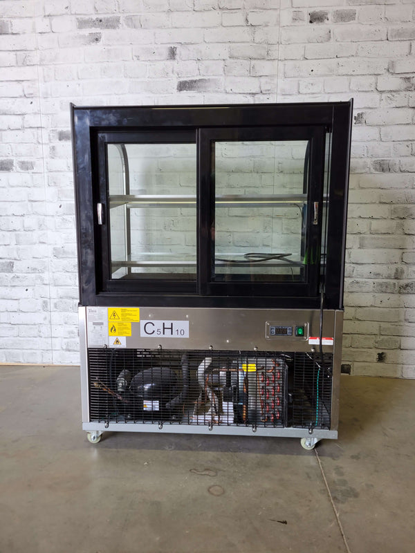 Omcan RS-CN-0270 Display Case (4)
