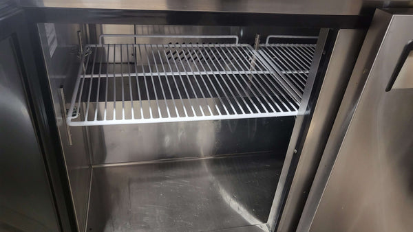Atosa MSF8302GR Sandiwch Prep Table (5)