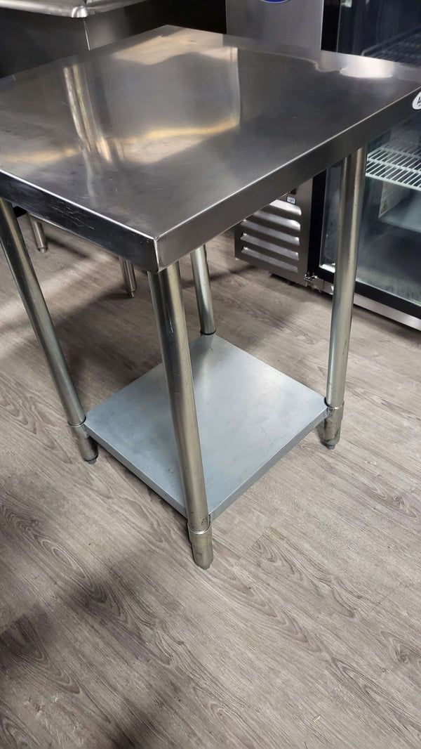 Omcan 22063 Work Table (3)