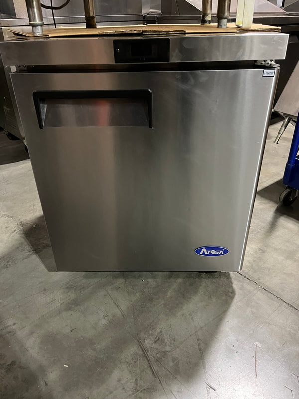 Atosa MGF8405GR Undercounter Freezer (2)