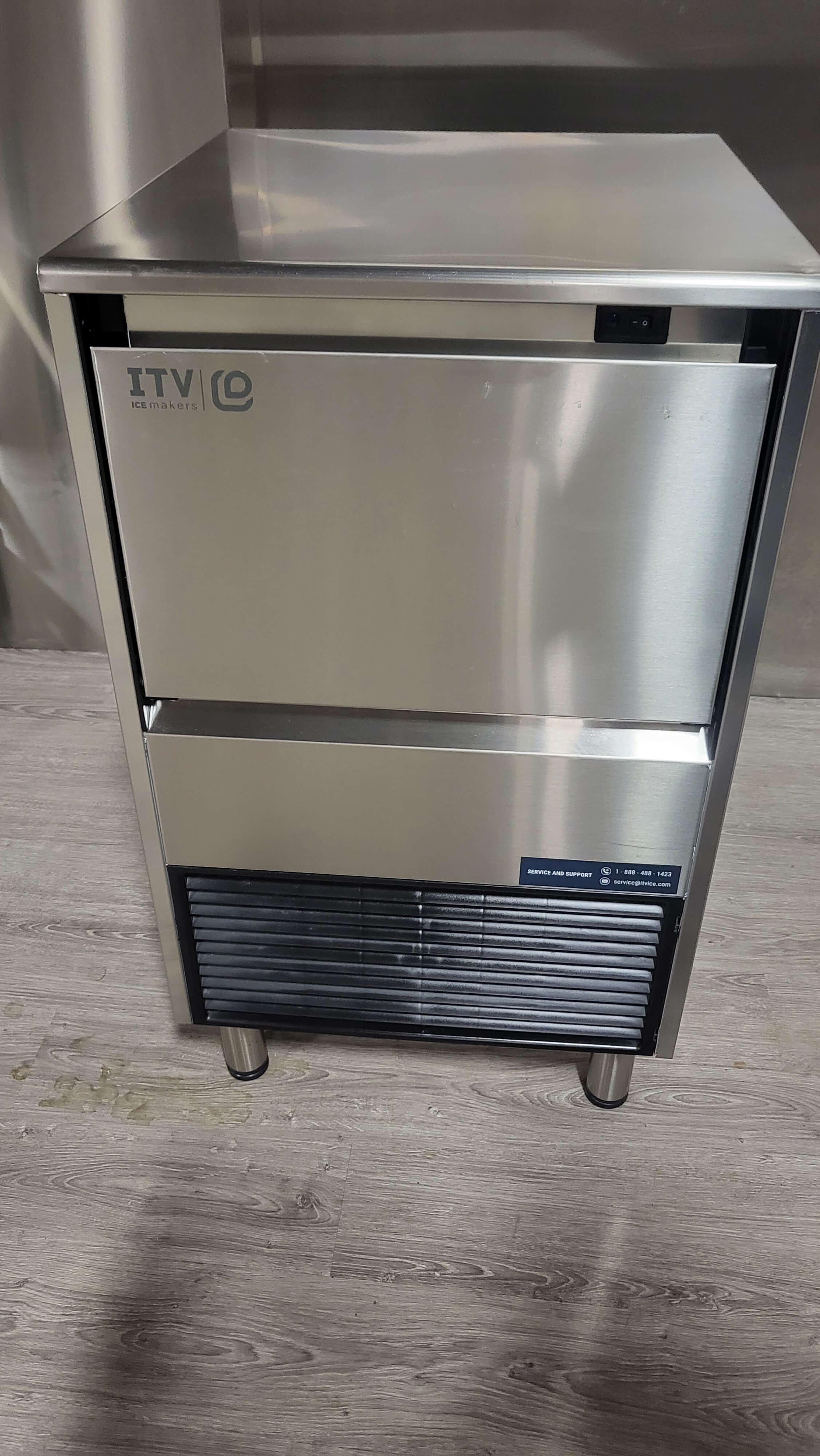 ITV Ice Makers SPIKA NG 160 A1F Ice Machine