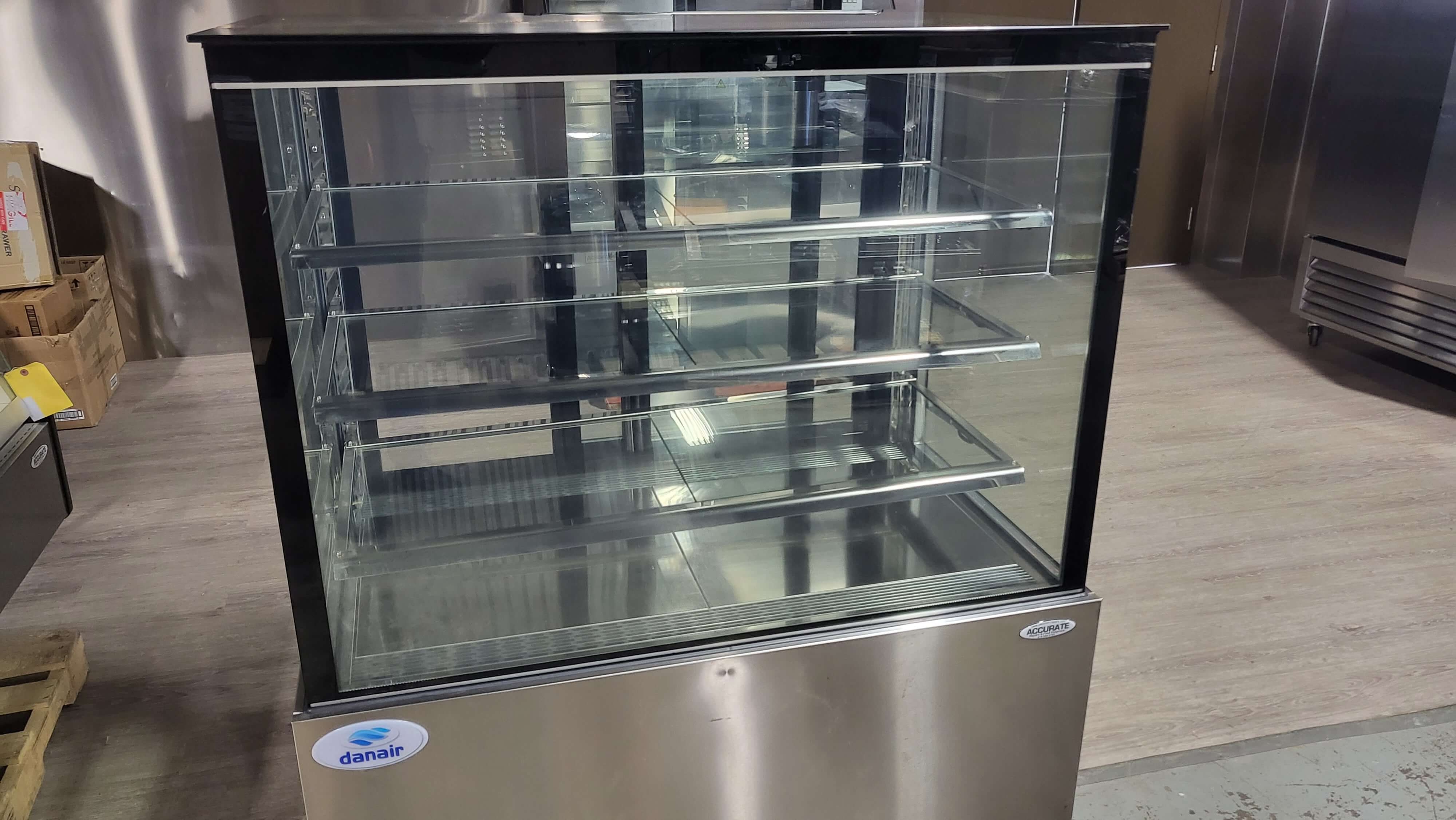 Danair CD48-3-HC Display Case