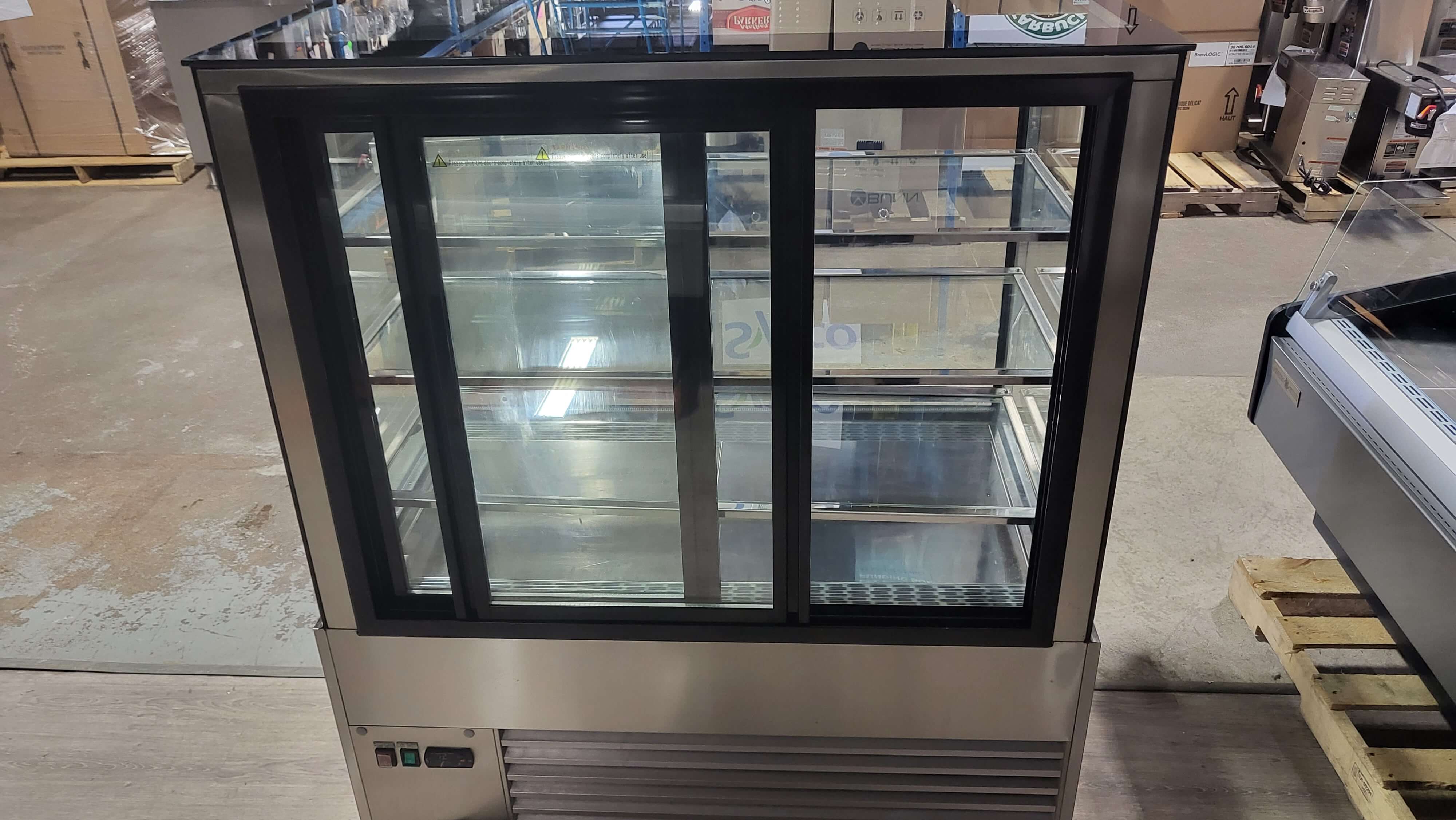 Danair CD48-3-HC Display Case