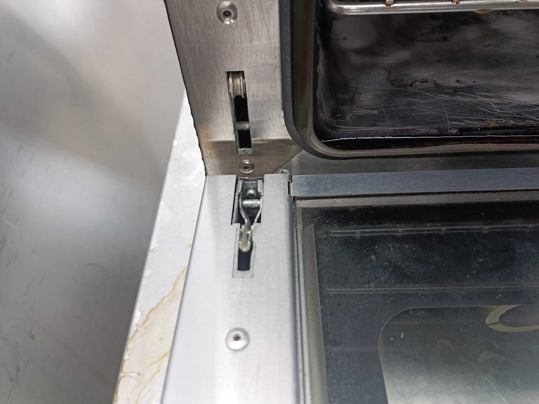 Omcan 43218 Countertop Convection Oven