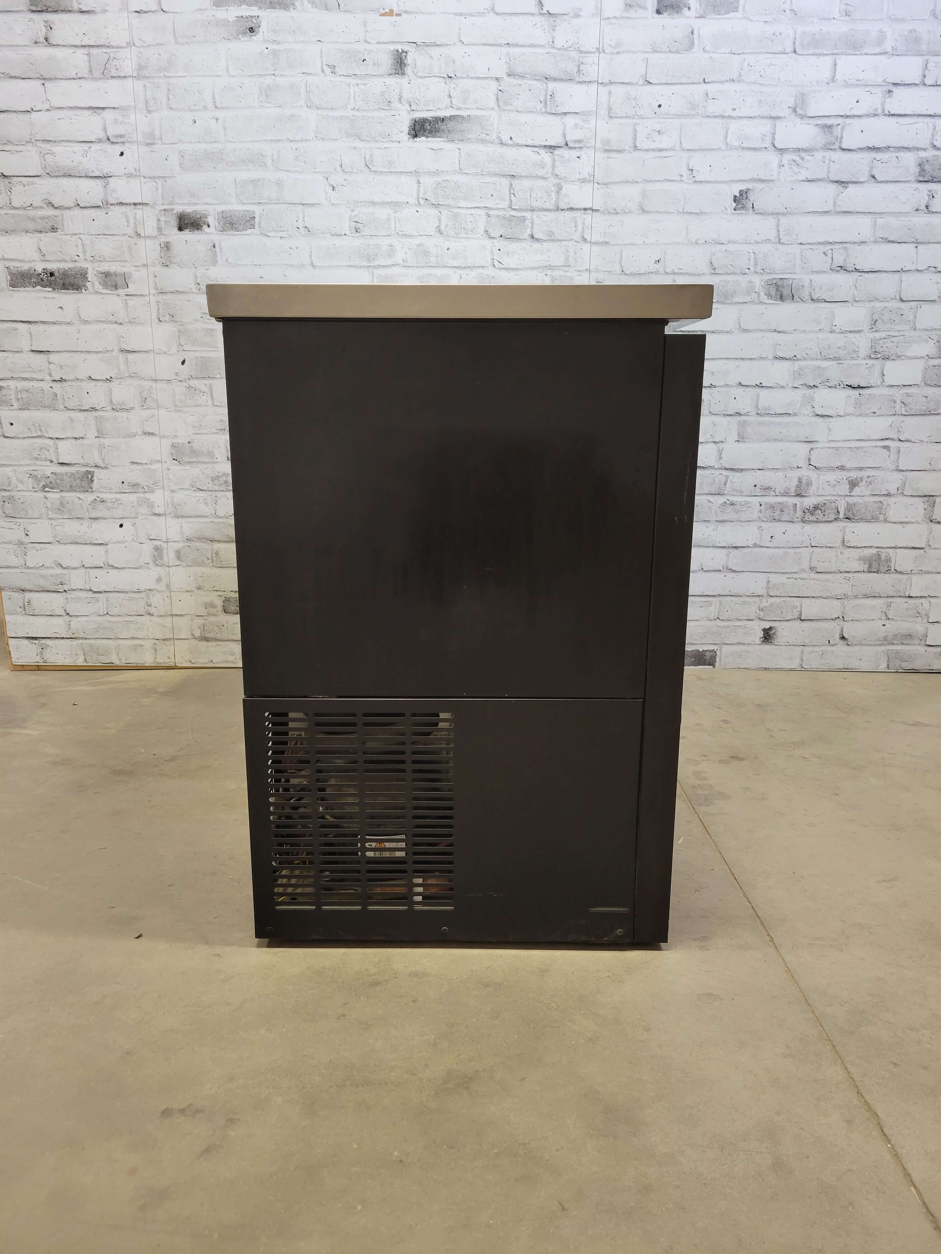 Omcan UDD-24-60 Beer Cooler