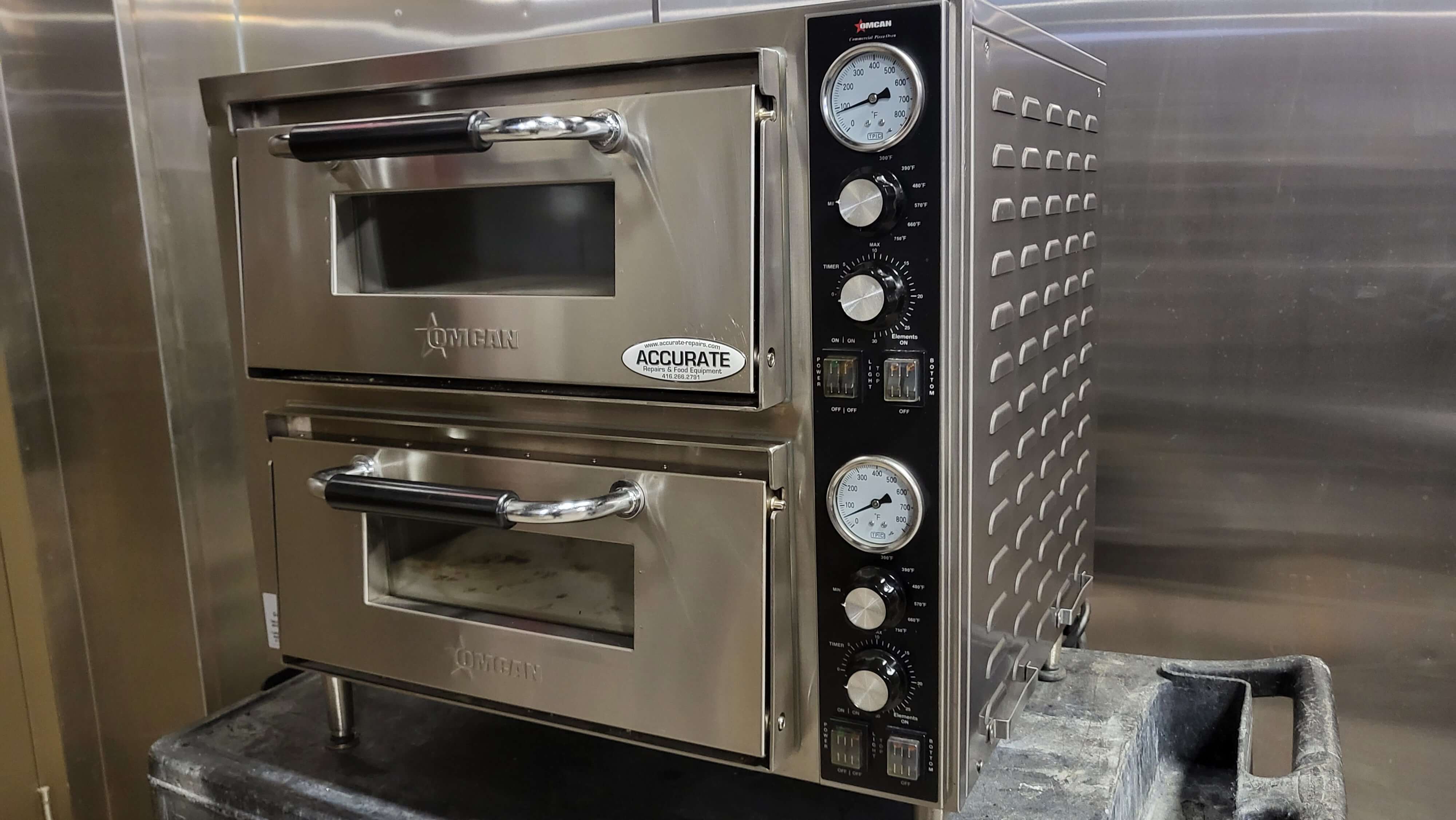 Omcan 39580 Double Pizza Oven