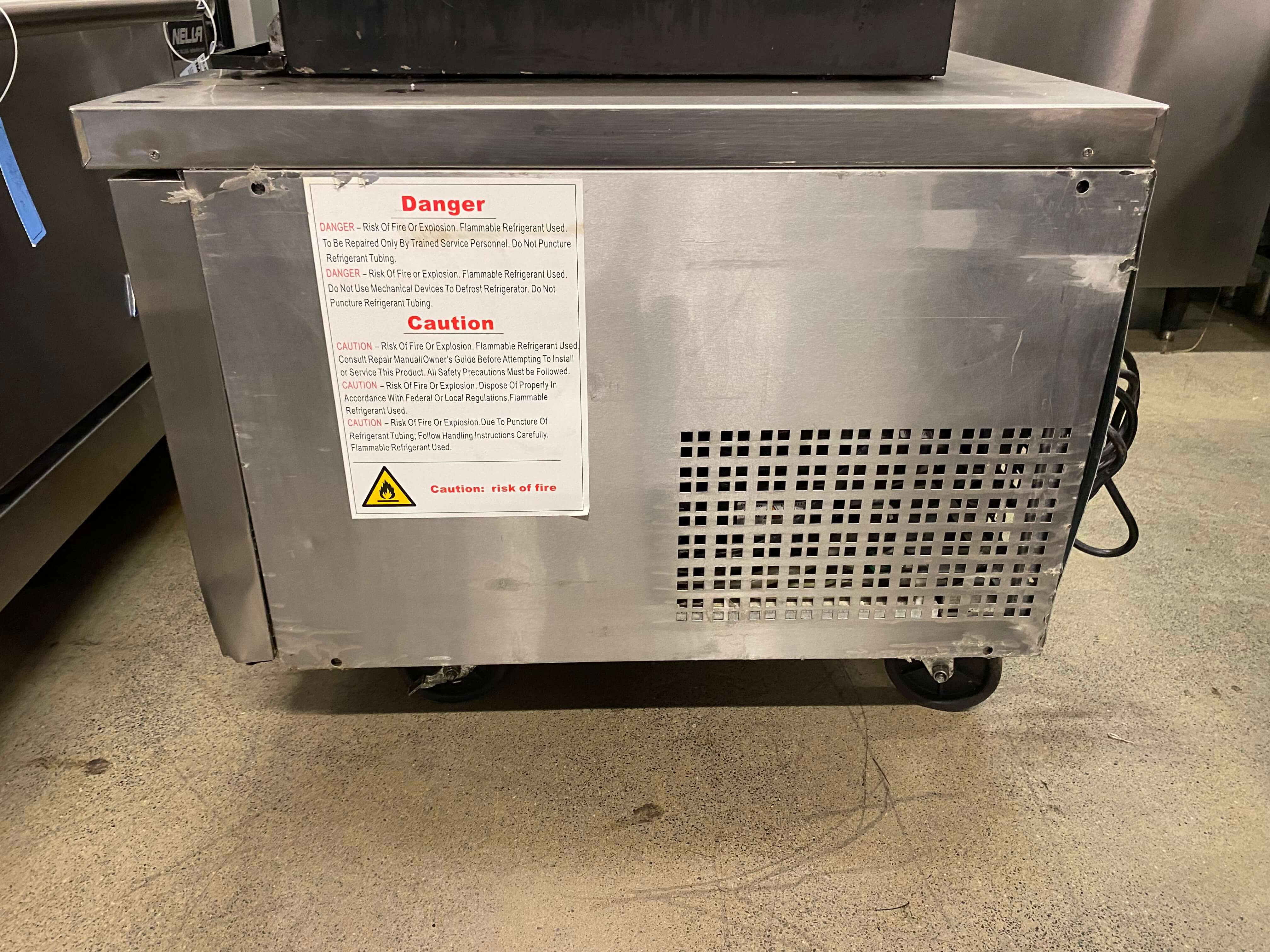 2 Drawer Refrigerated Chef Base. Feature