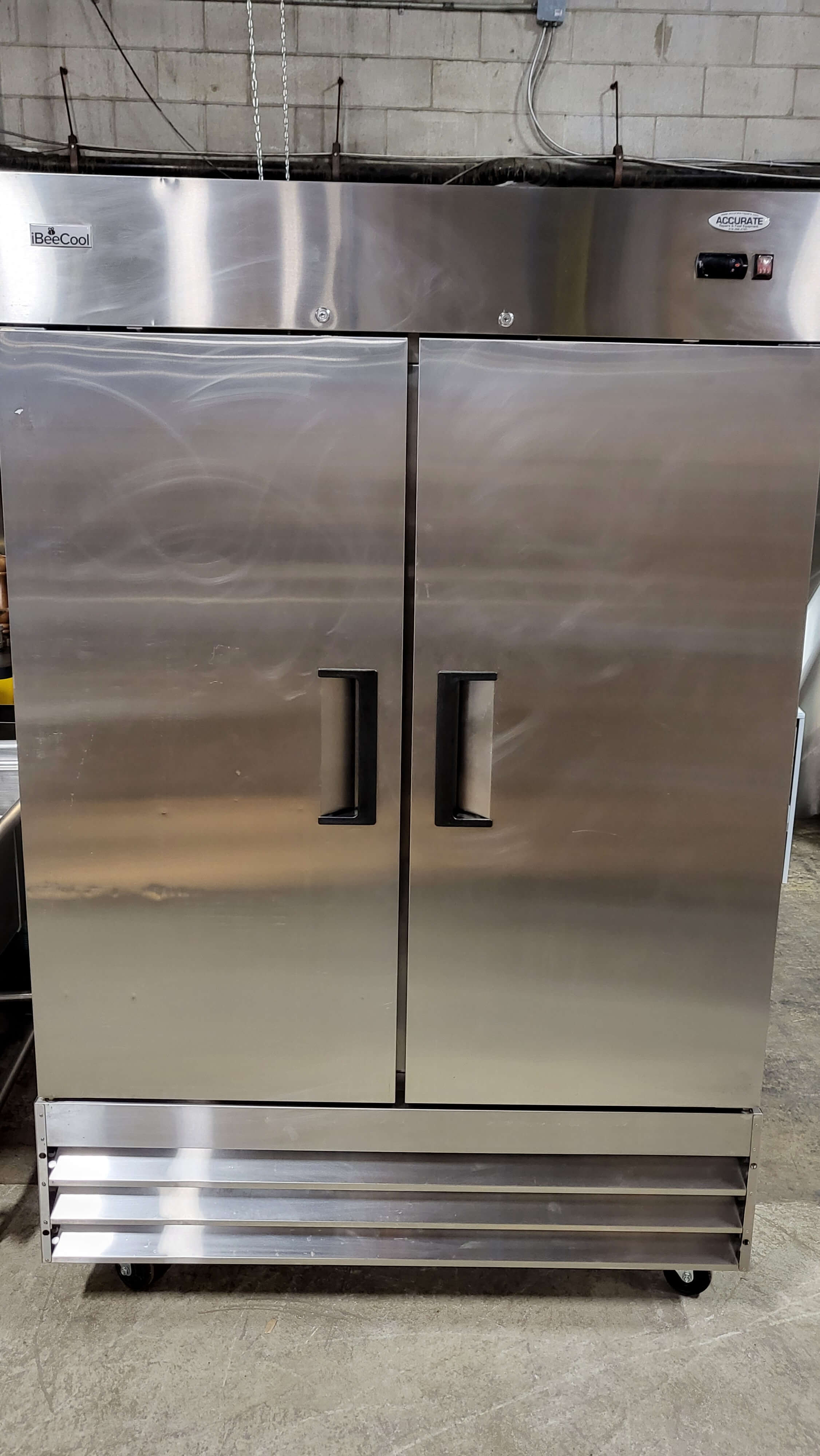 IBee Cool IBC-RR2 Reach in Refrigerator