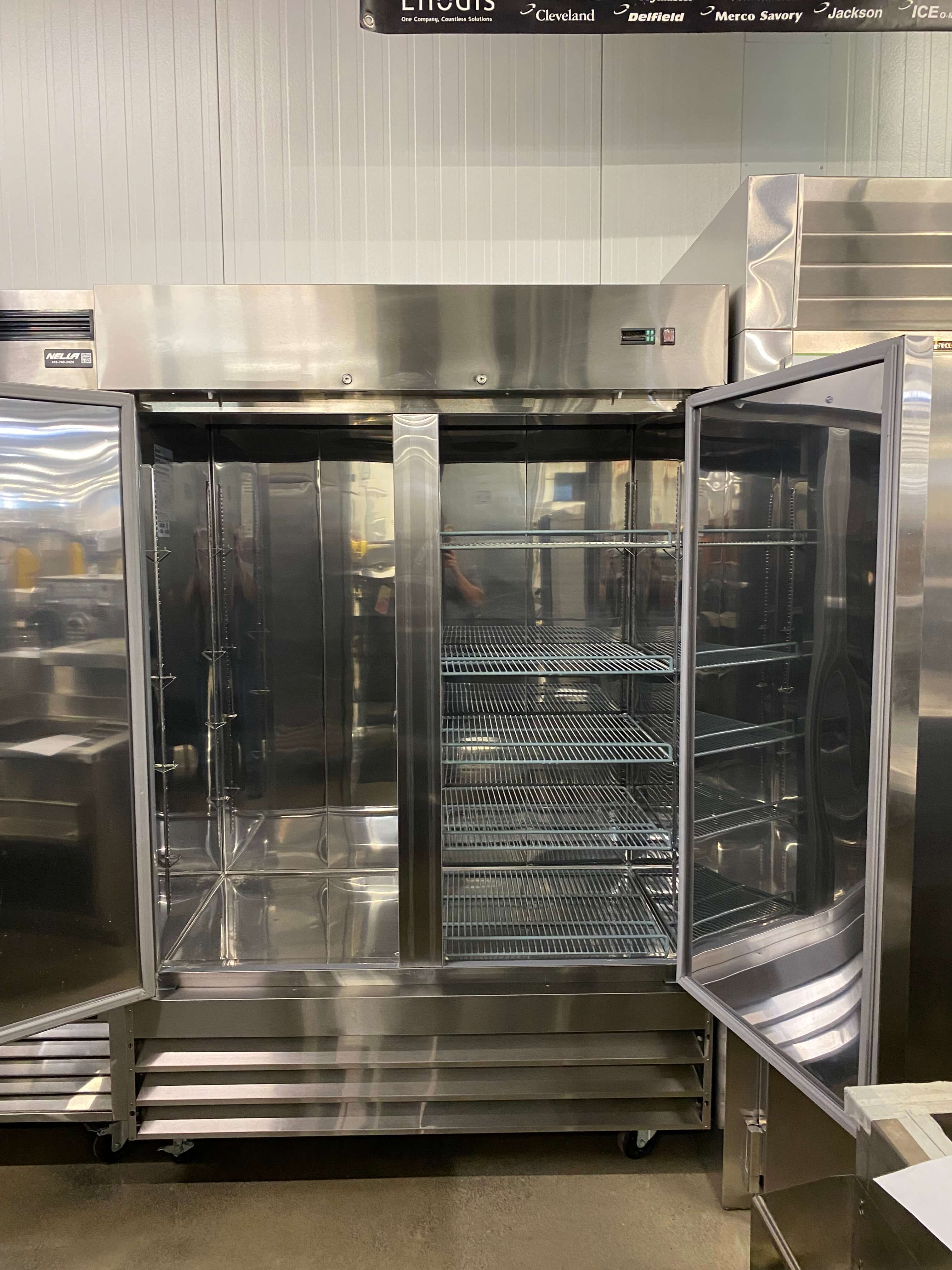 Zanduco CFD-2FF-HC Double Door Freezer