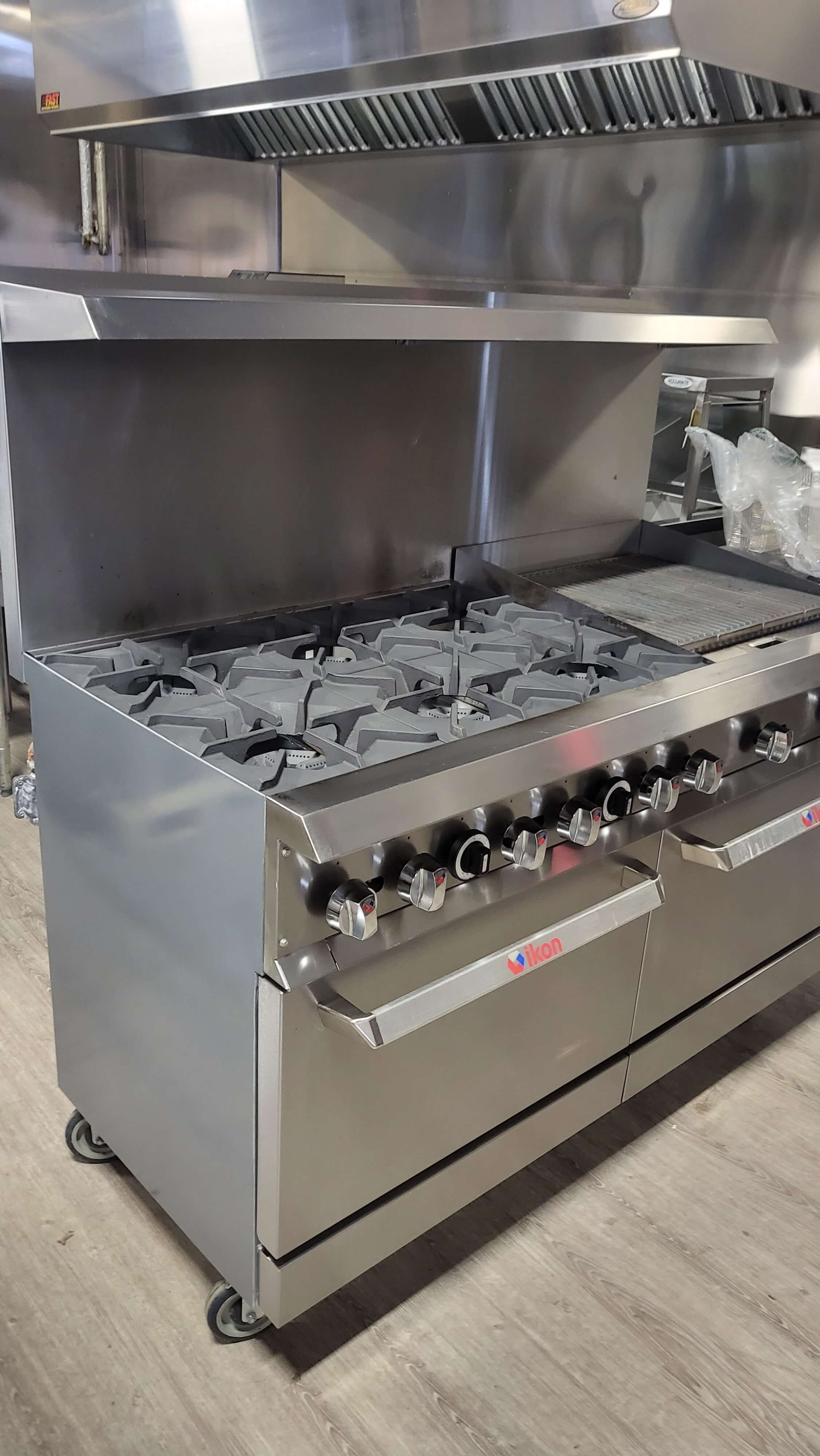 Ikon IR-6B-24RB-60 Range with Oven