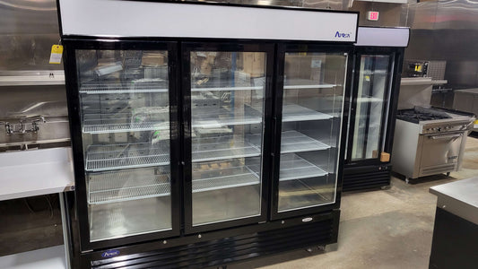 Atosa MCF8728GR # Door Freezer Merchandiser