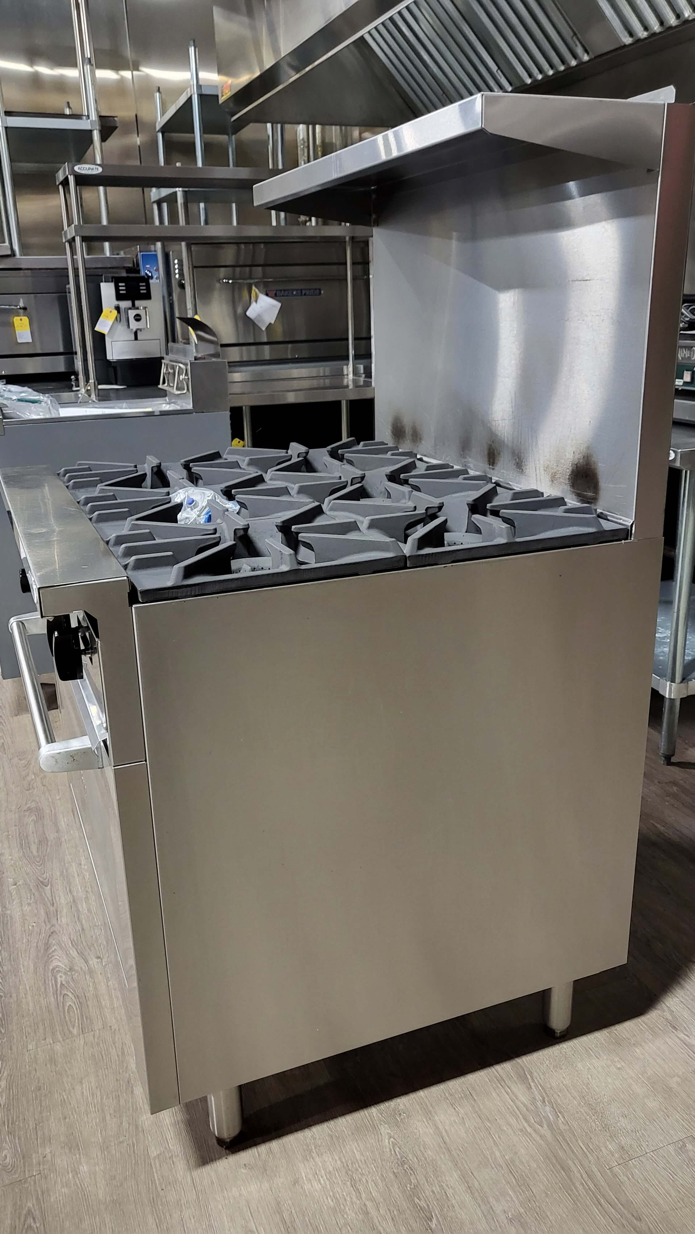 Garland SunFire Series X36-6R Natural Gas 6 Burner 36 in Gas Range with Standard Oven