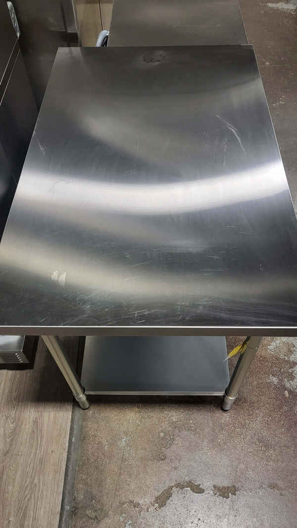 Omcan -22073 - Stainless Steel Work Table with Undershelf - 48 x 30 x 34