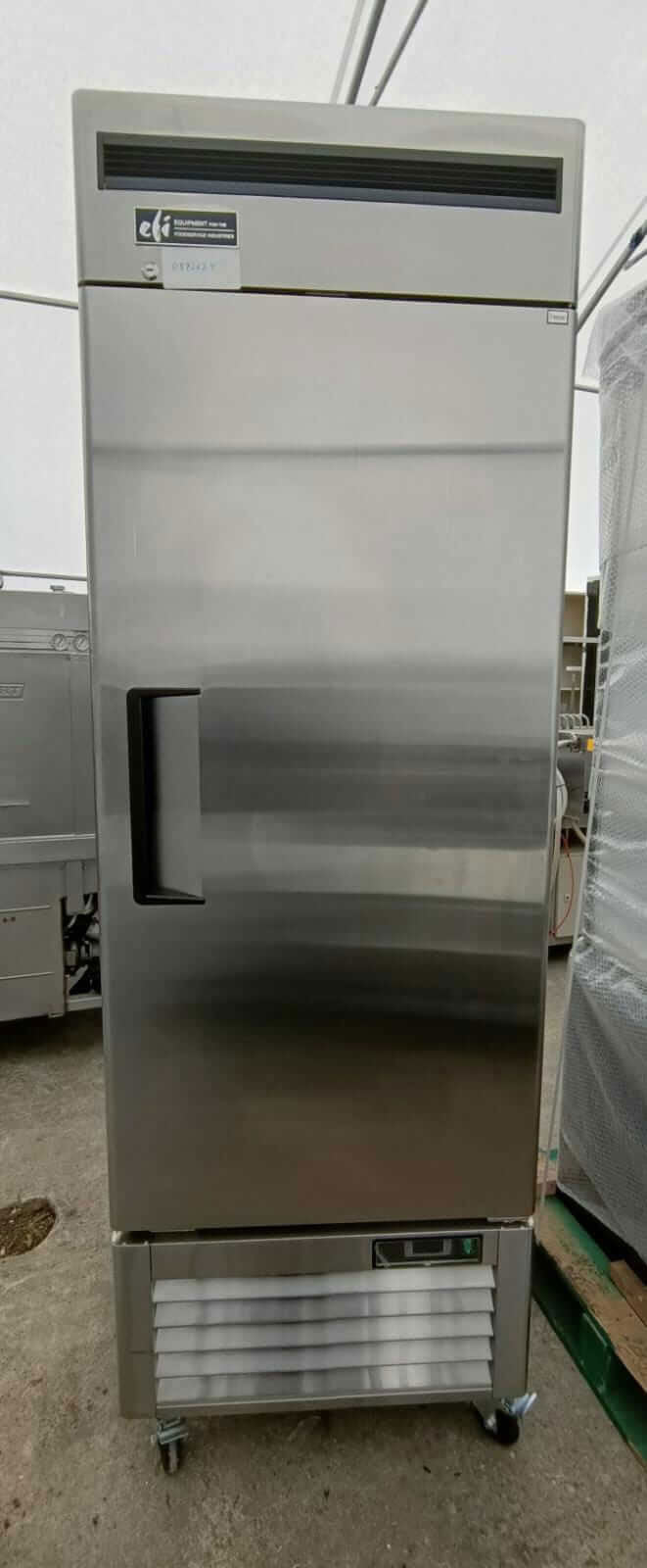 EFI F1-27VC Reach In Freezer
