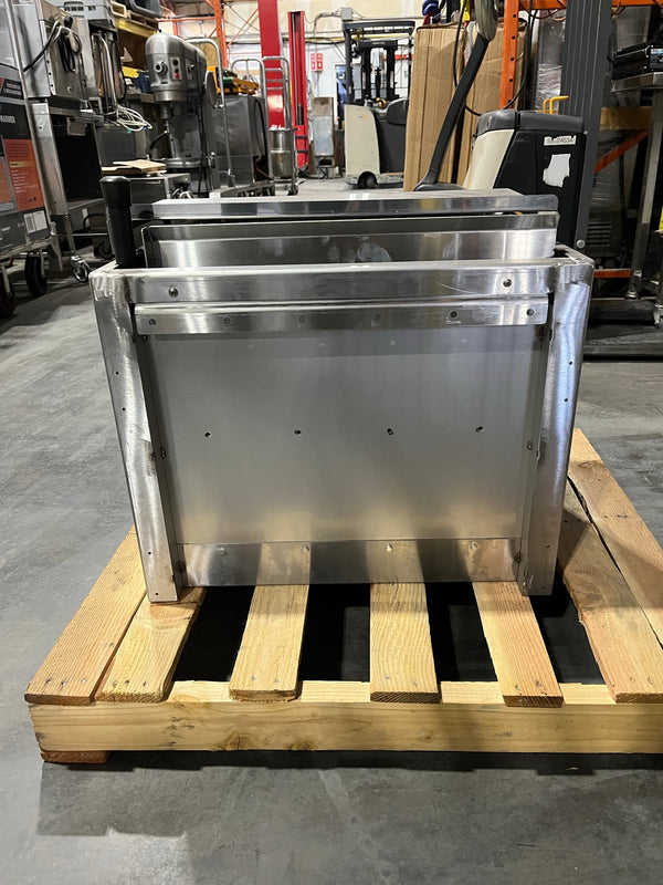 Omcan 46030 Countertop Cheese Melter