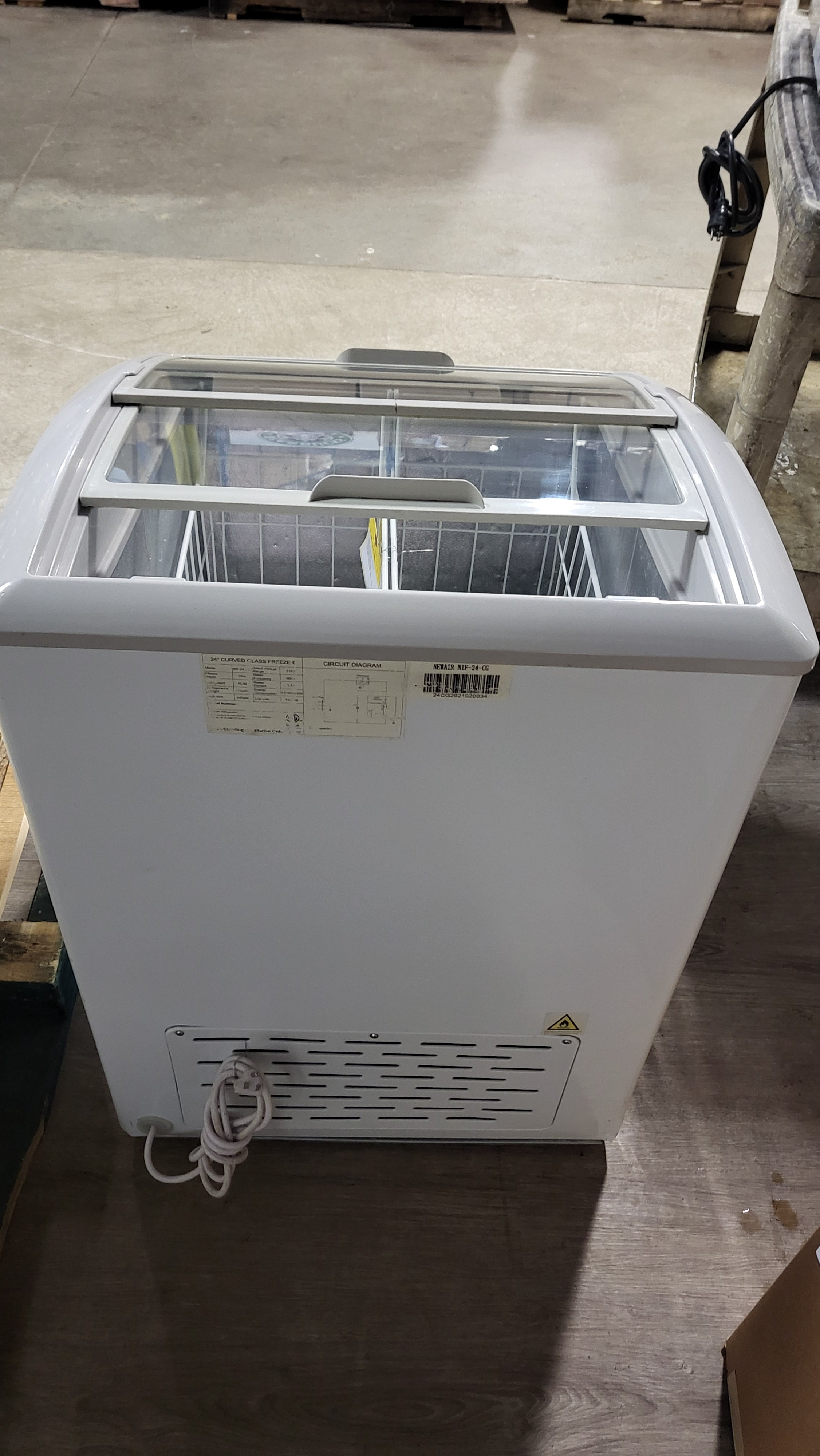 New Air NIF-24-CG  Display Freezer
