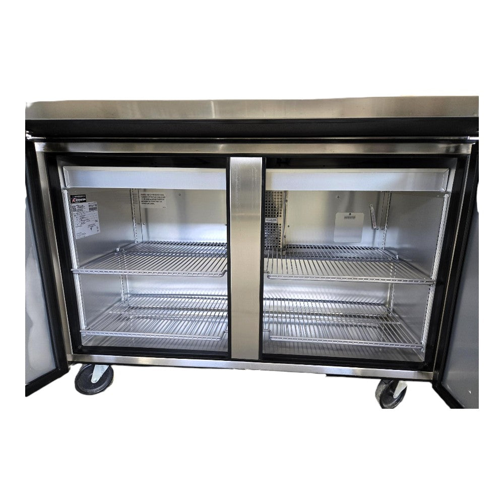 TRUE TSSU-48-18M-B-HC Mega Top Refrigerator - Missing Top Lid
