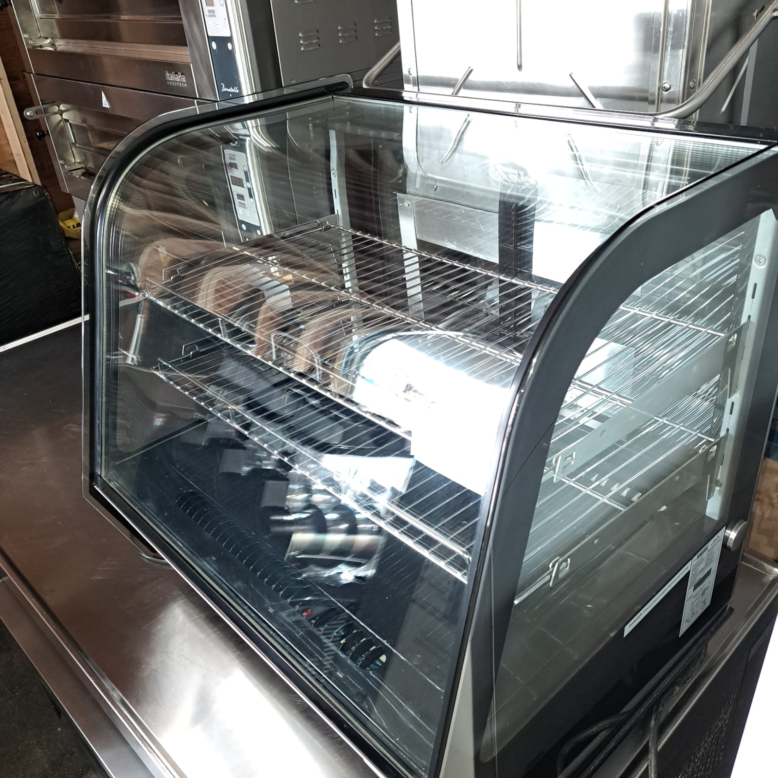 Omcan RS-CN-0120 Refrigerated Deli Case