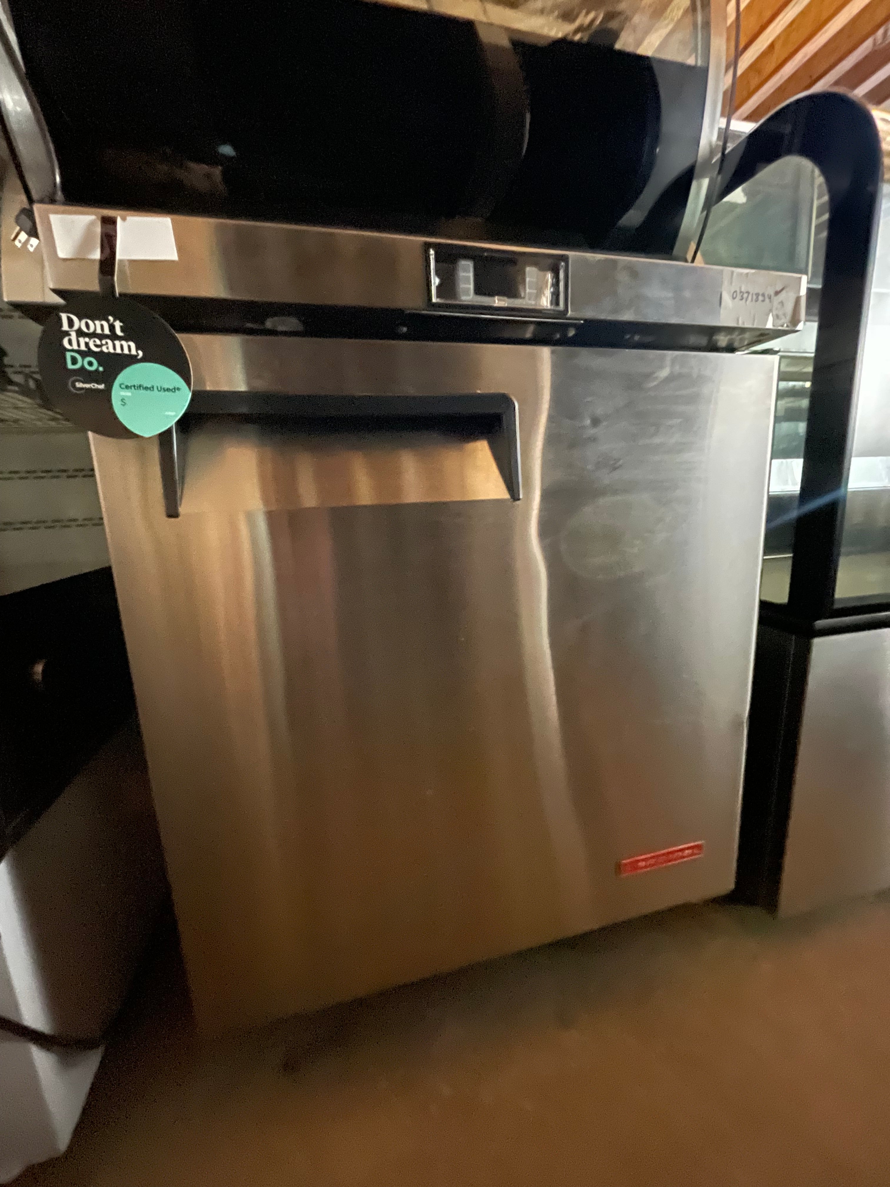 Cardinal CSUR-27 Undercounter Refrigerator