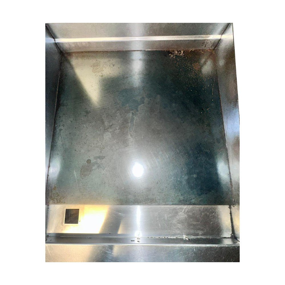 Vulcan 48S-24G4BN 4 Burner Range with Manual Griddle and Standard Oven - Natural Gas