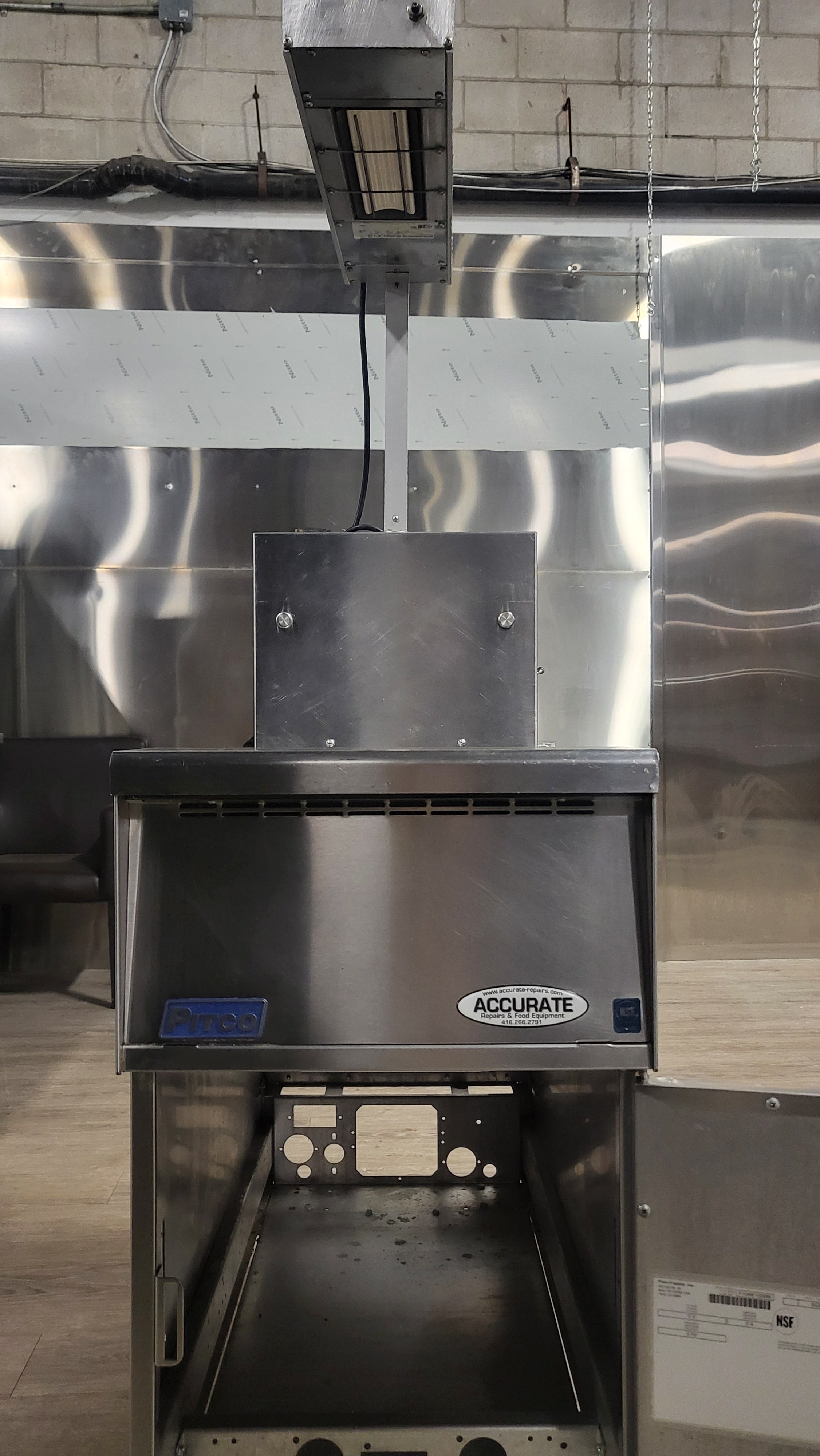 Pitco SGBNB14 Chip Dump Station with Heat Lamp