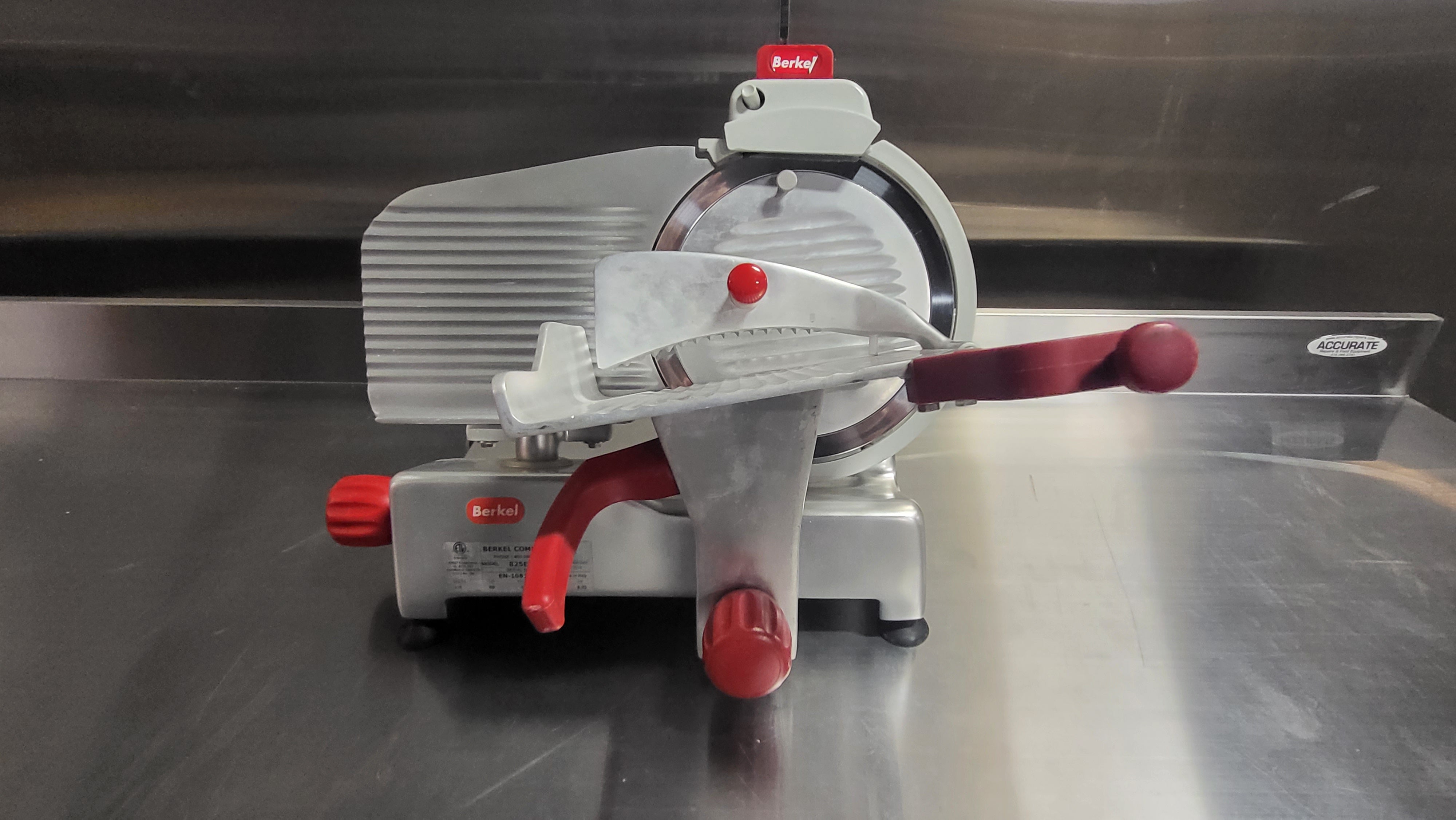 Berkel 825E-Plus Meat Slicer