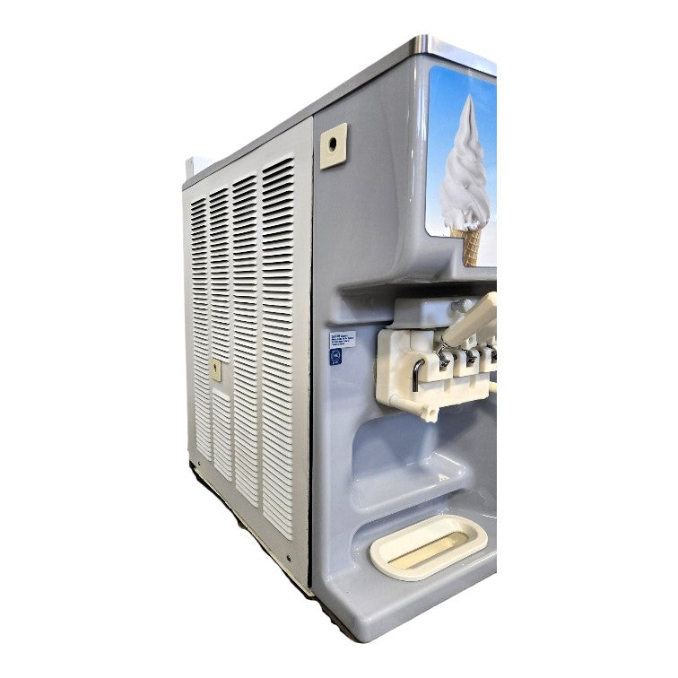 Carpigiani 193/BAR/USA/NP Soft Serve Machine