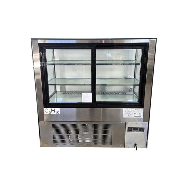 Atosa RDCS-48 Refrigerated Display Case - 48 Inch