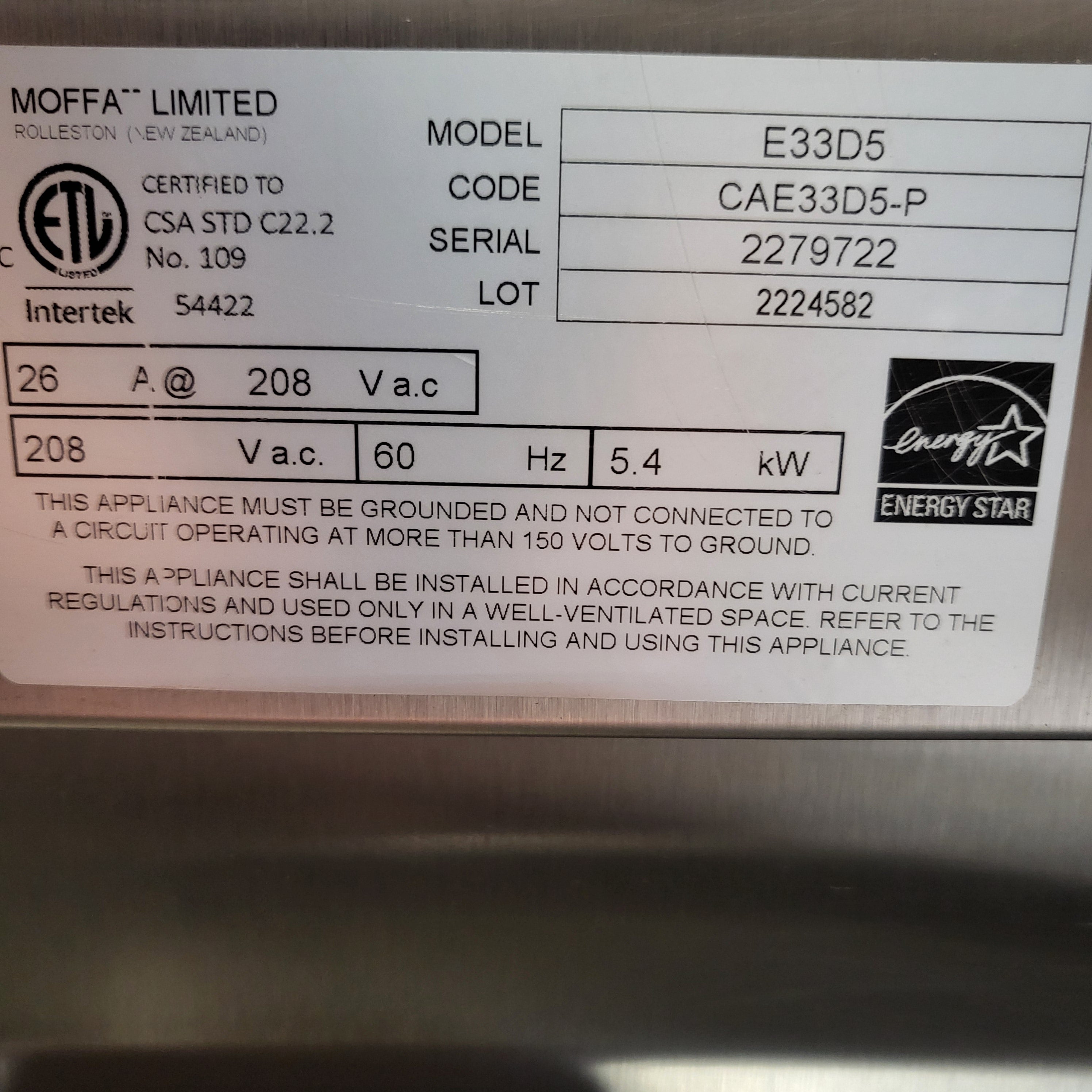 Blue Seal E33D5 Half Size Double Deck Digital Electric Convection Oven