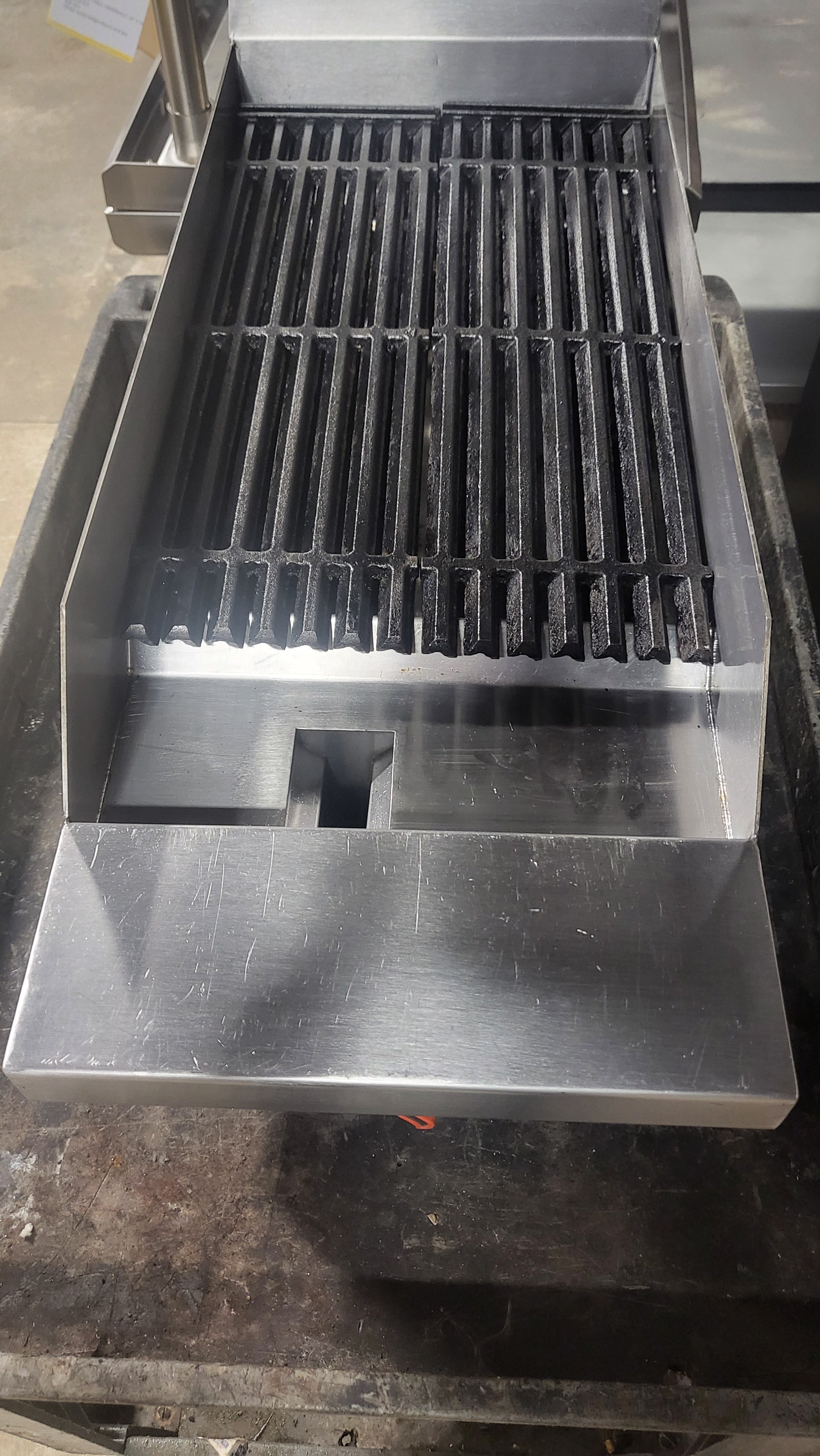 Sierra SRRB-12  Gas Radiant Charbroiler