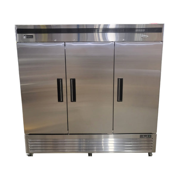 EFI C3-82VC Reach-in Refrigerator - 3 Solid Door