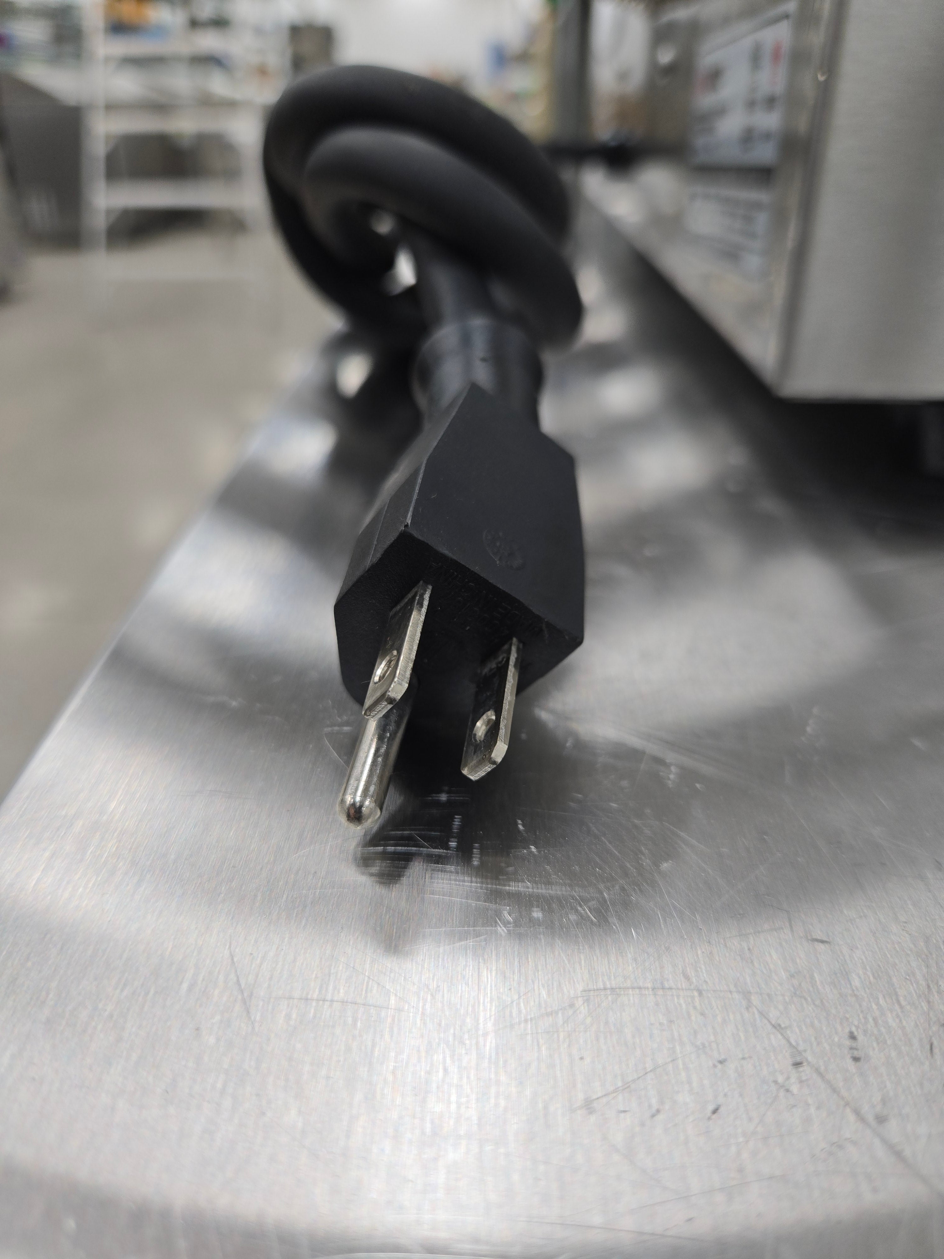 Winco EPG-1C Ribbed Panini Grill