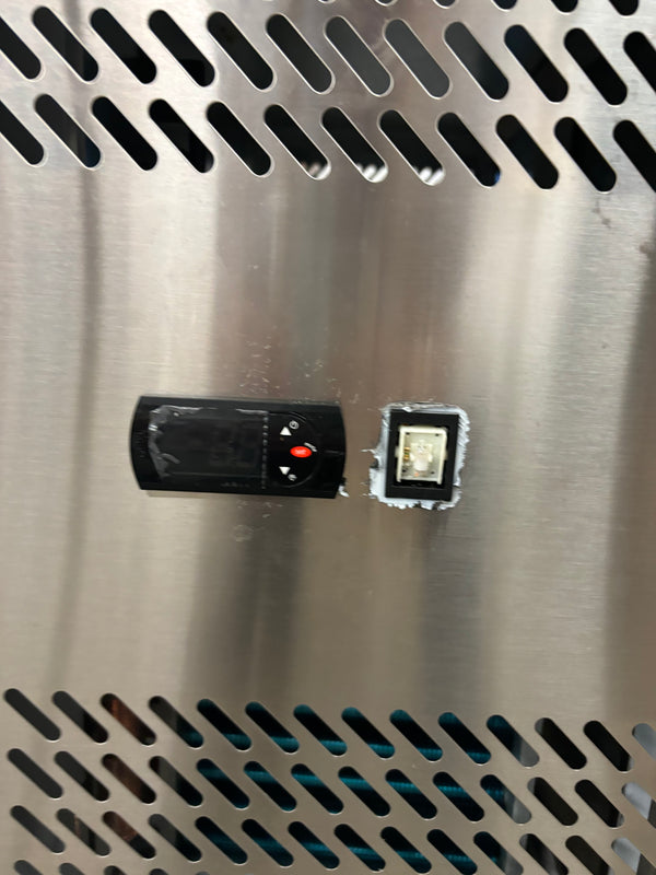 Omcan PT-CN-0390 Granite top Refrigerated Pizza prep