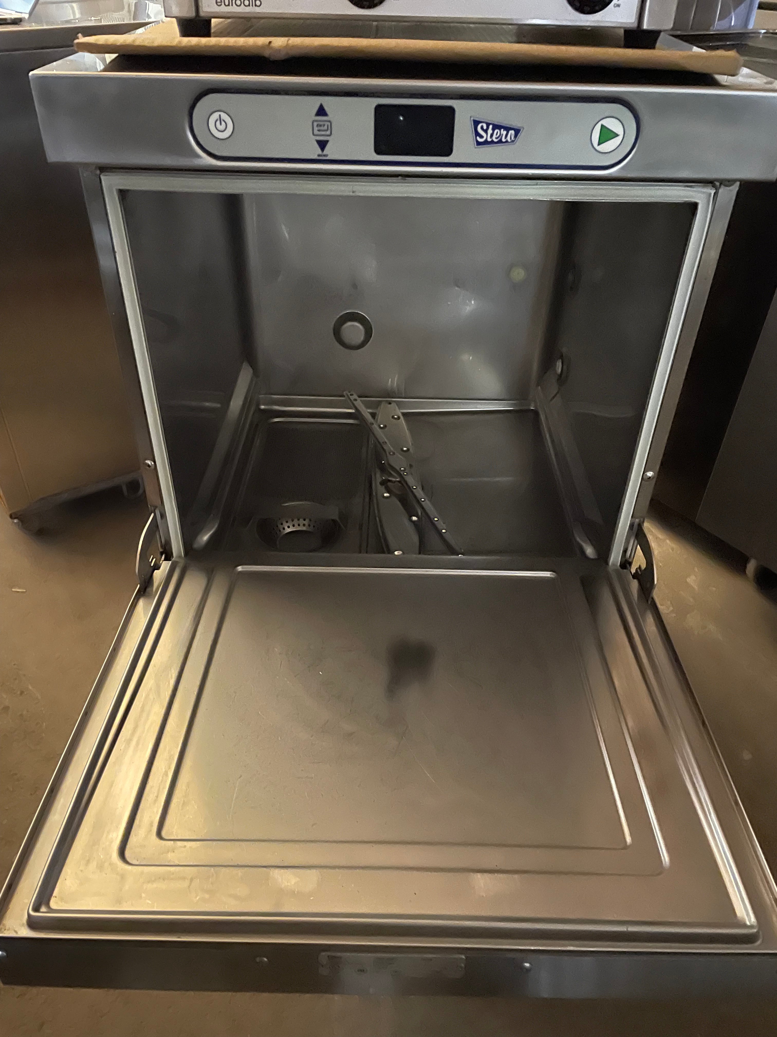 Stero SUH-130238 Undercounter Dishwasher