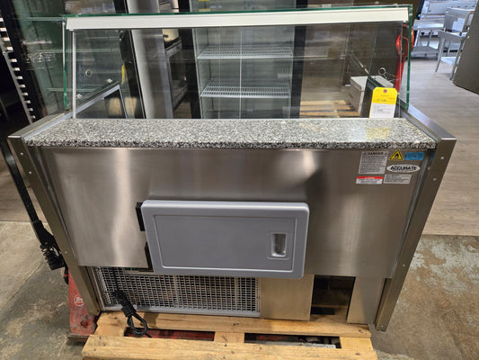 Igloo M2SCSSD4 Straight Glass Display Case