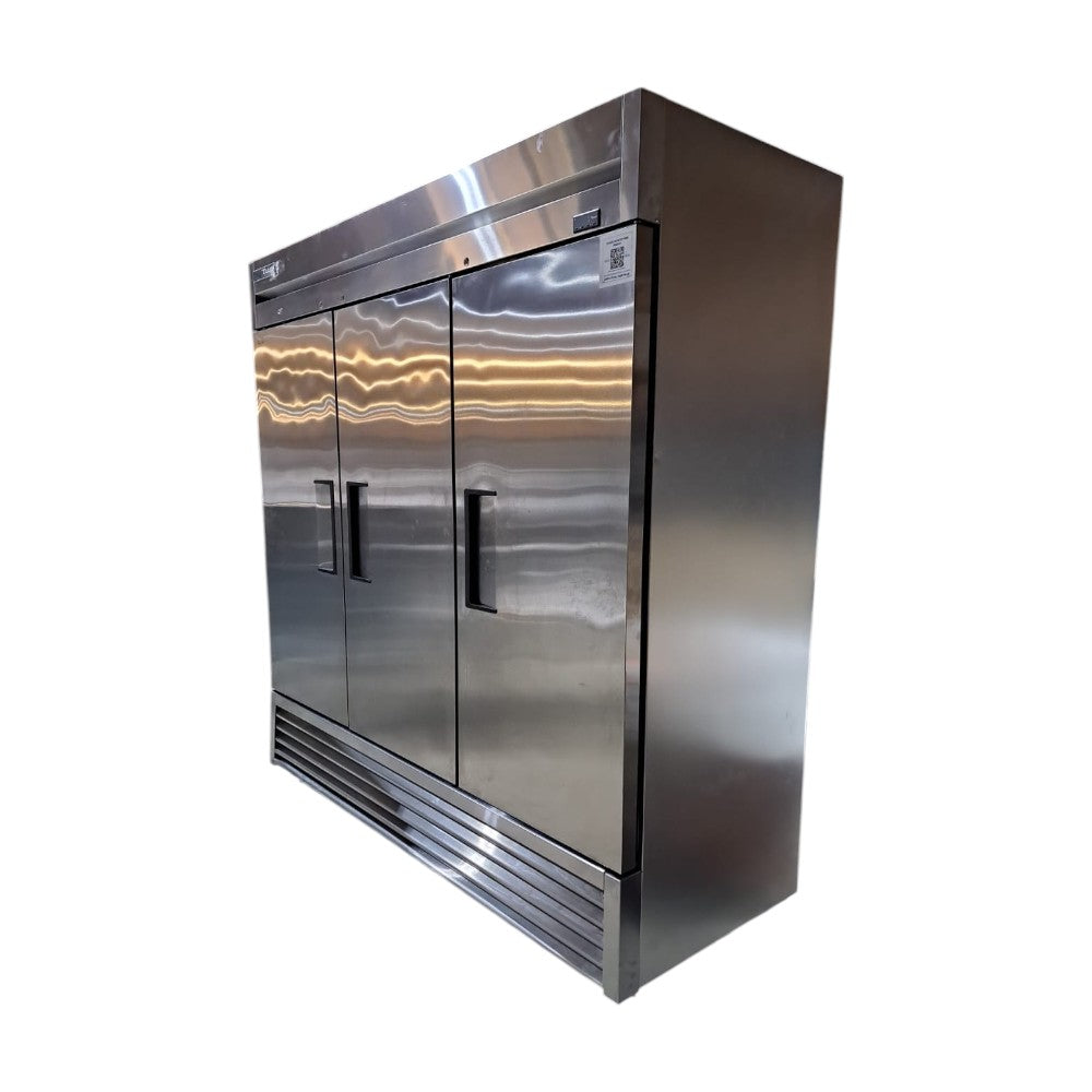 TRUE T-72-HC - Upright Refrigerator 78